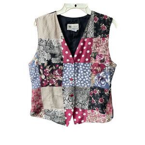 Vintage One Resource size M silk faux patchwork button front vest